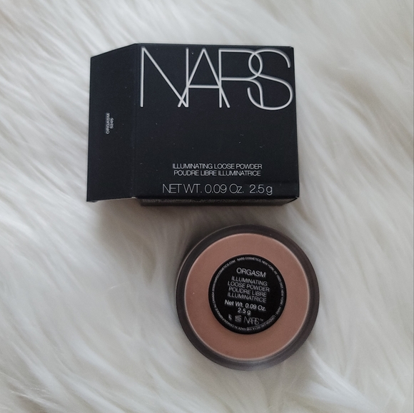 NEW NARS Illuminating Loose Powder in Orgasm - Picture 1 of 5